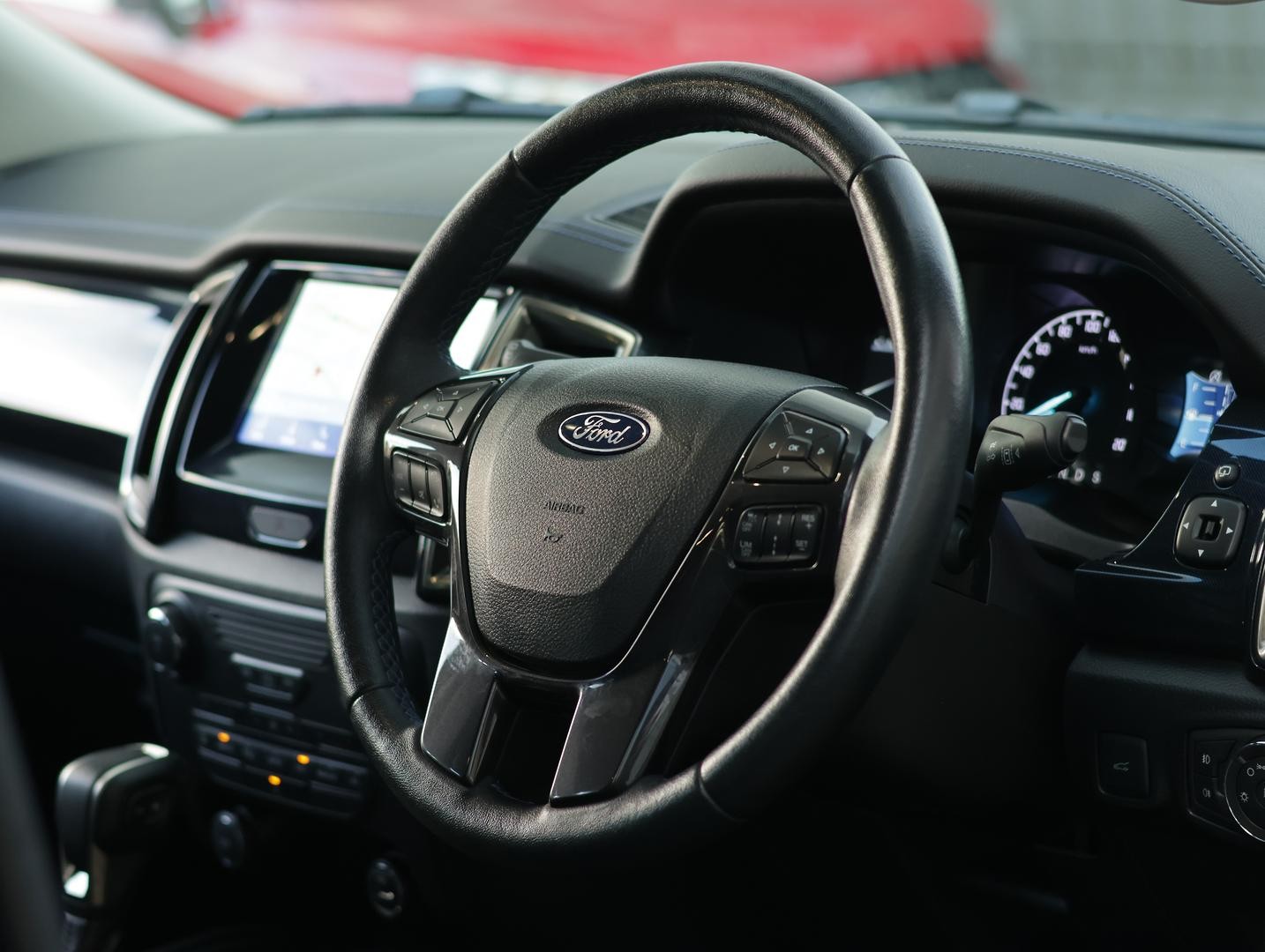 Ford Everest image 2