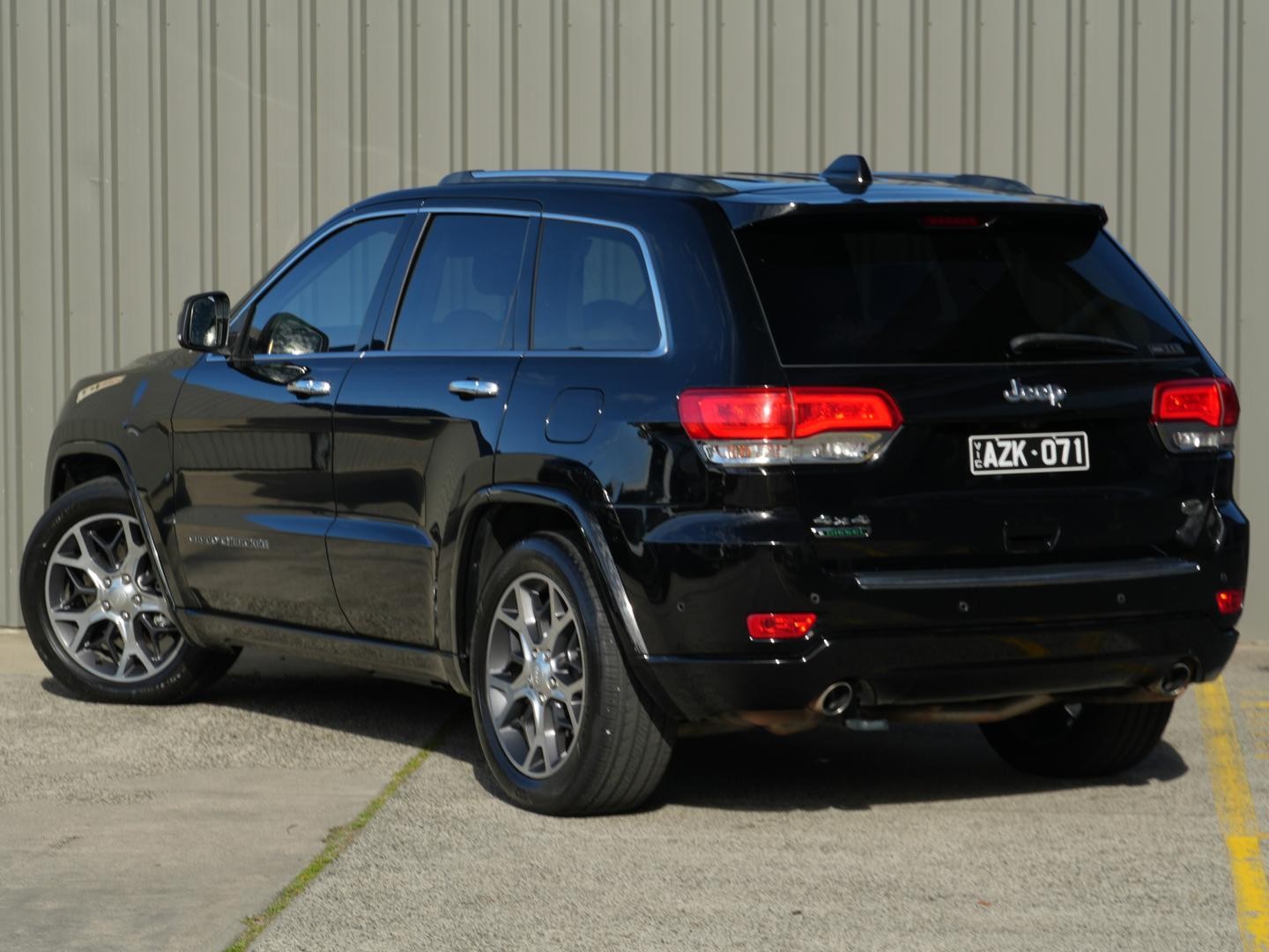 Jeep Grand Cherokee image 3