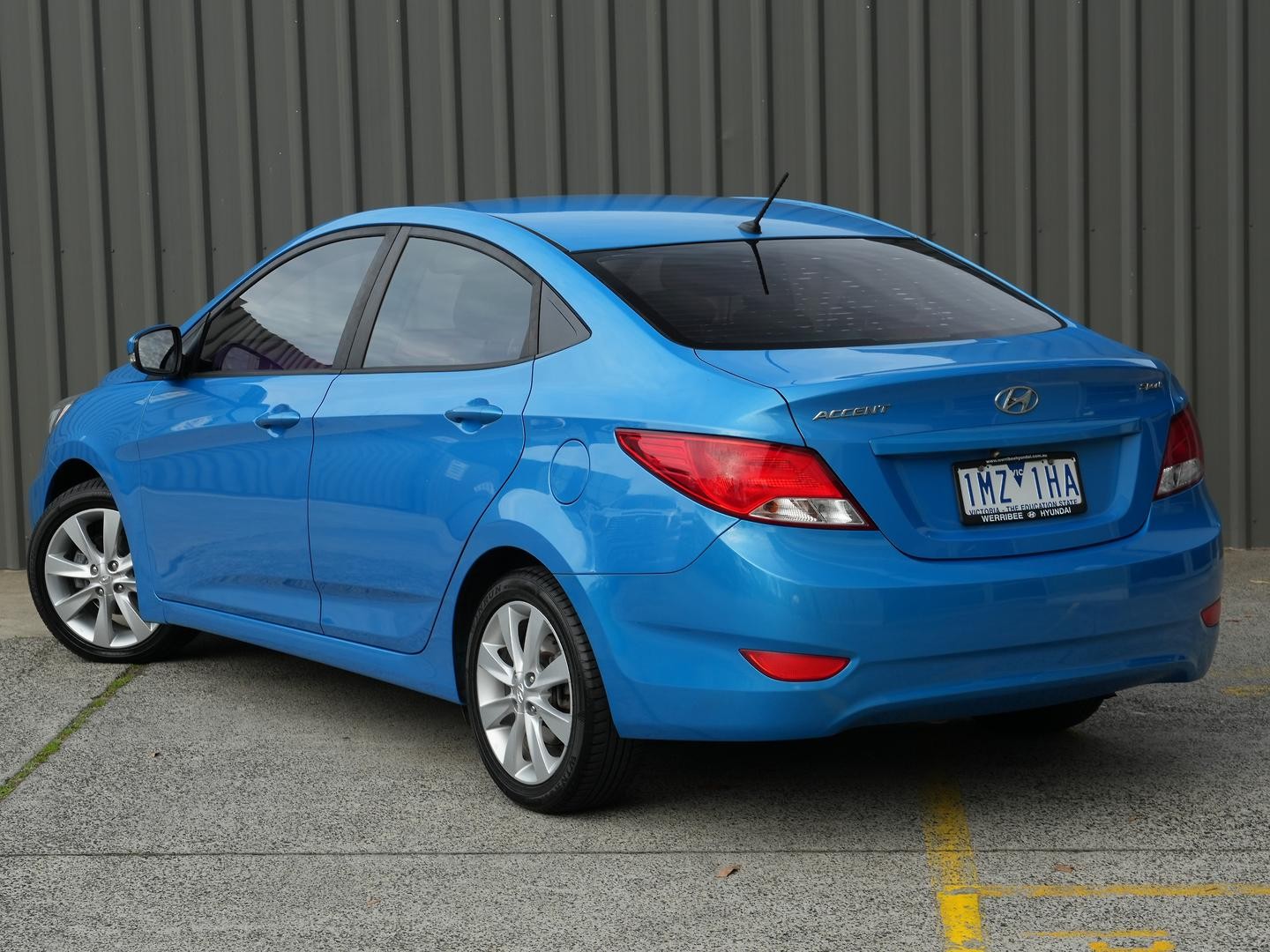 Hyundai Accent image 3