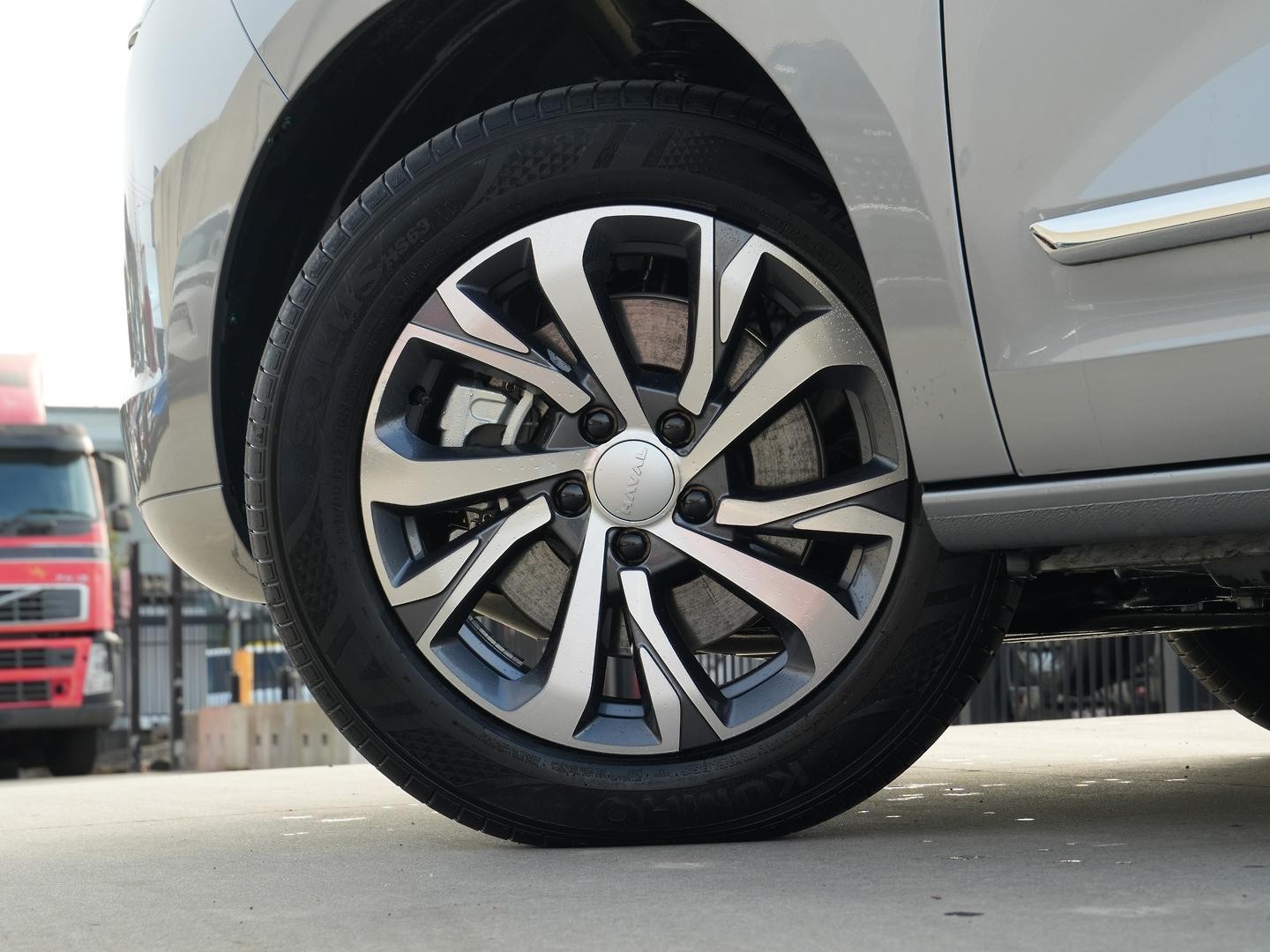 Gwm Haval Jolion image 4