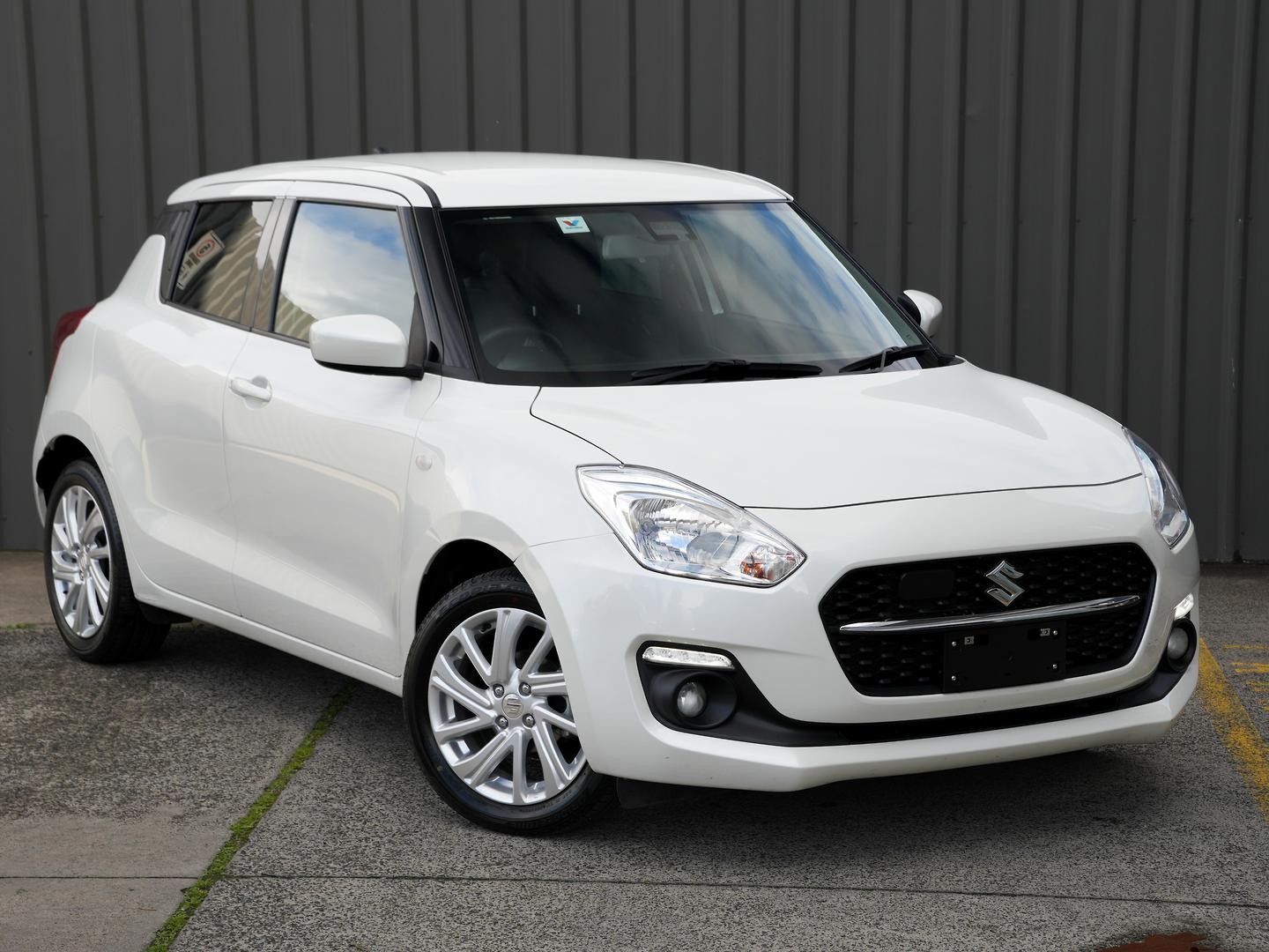 Suzuki Swift image 1