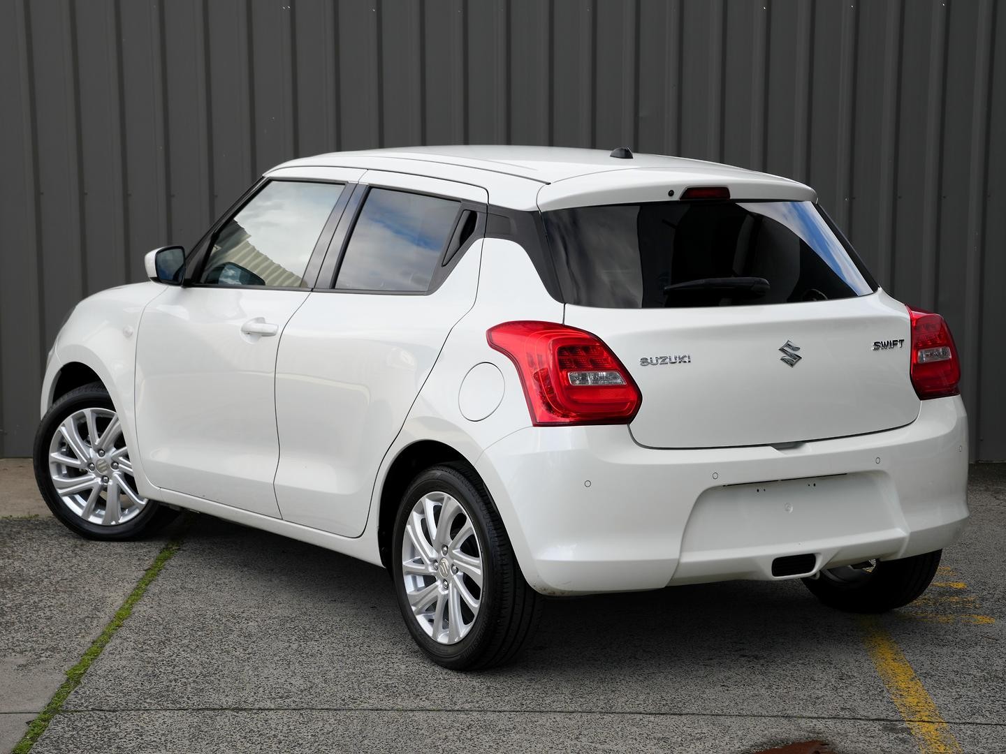 Suzuki Swift image 3