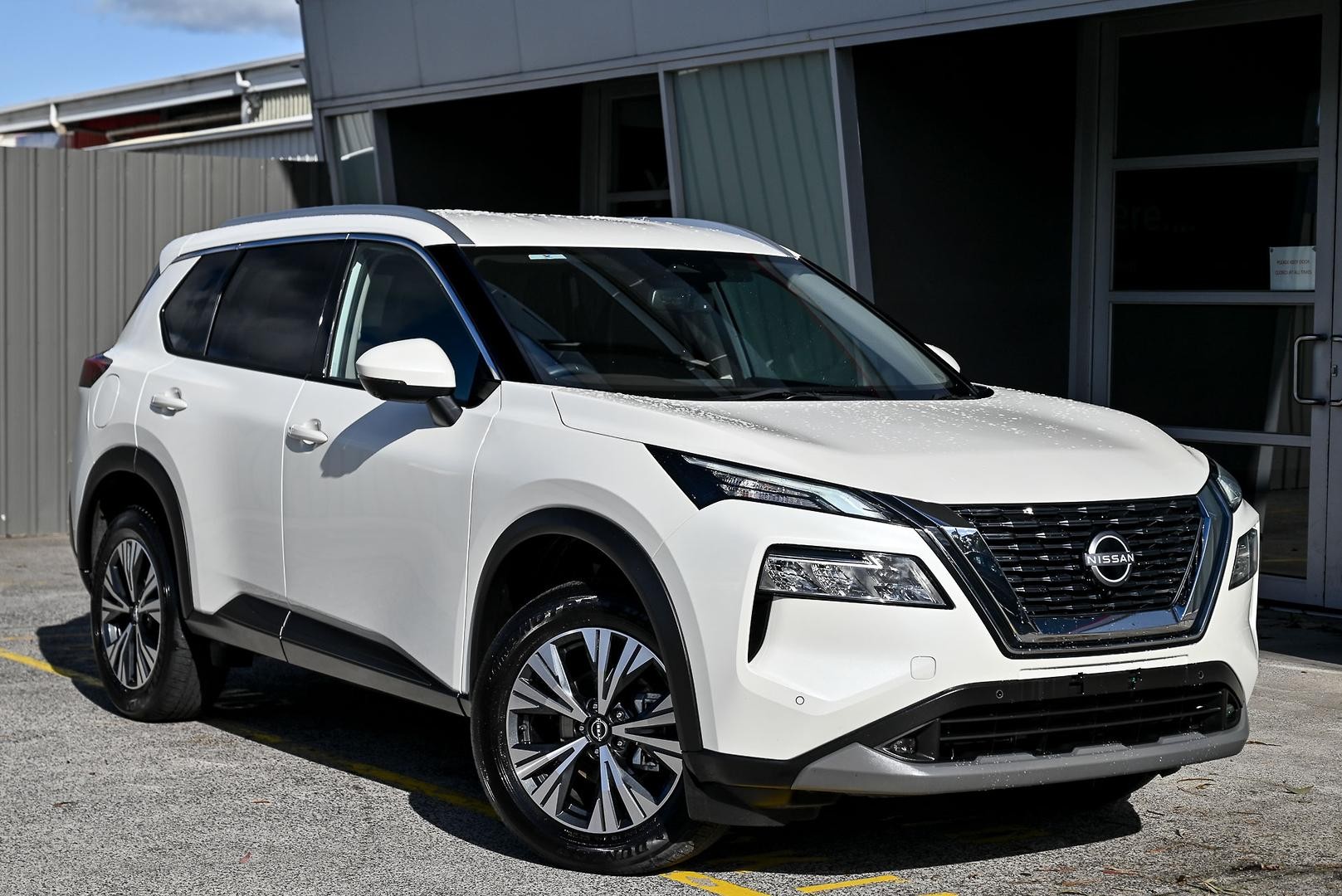 Nissan X-trail image 1