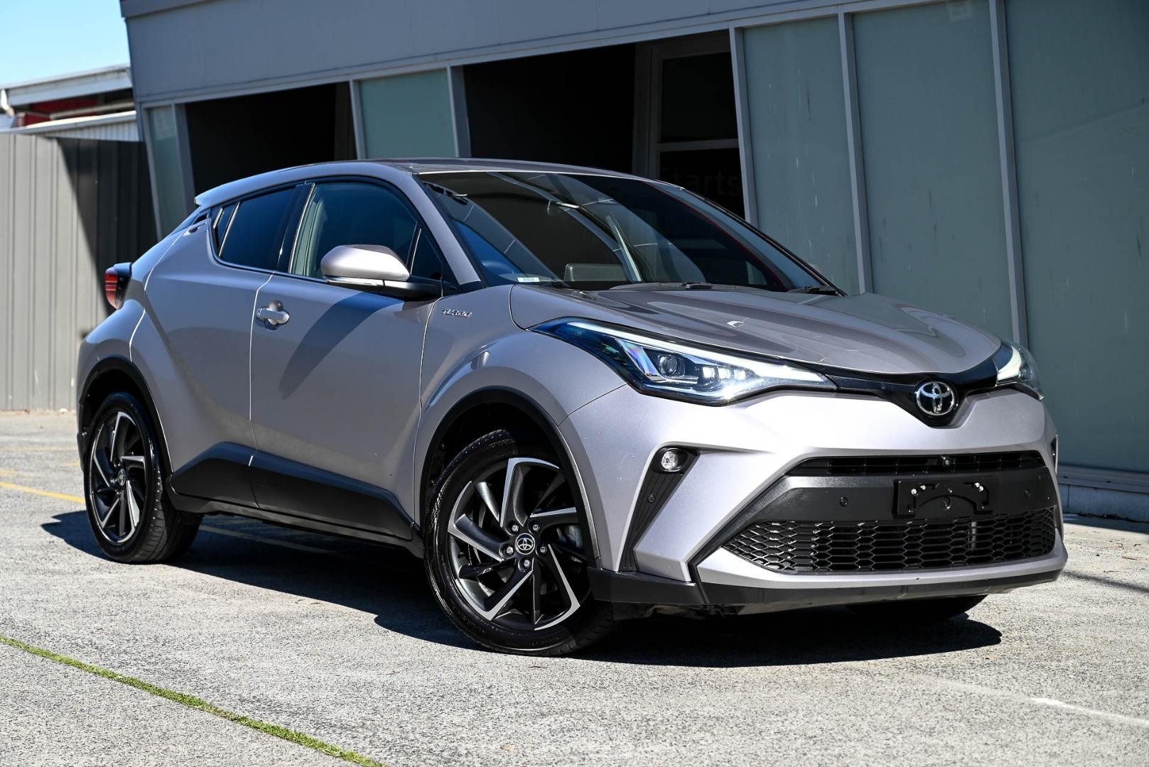 Toyota C-hr image 1