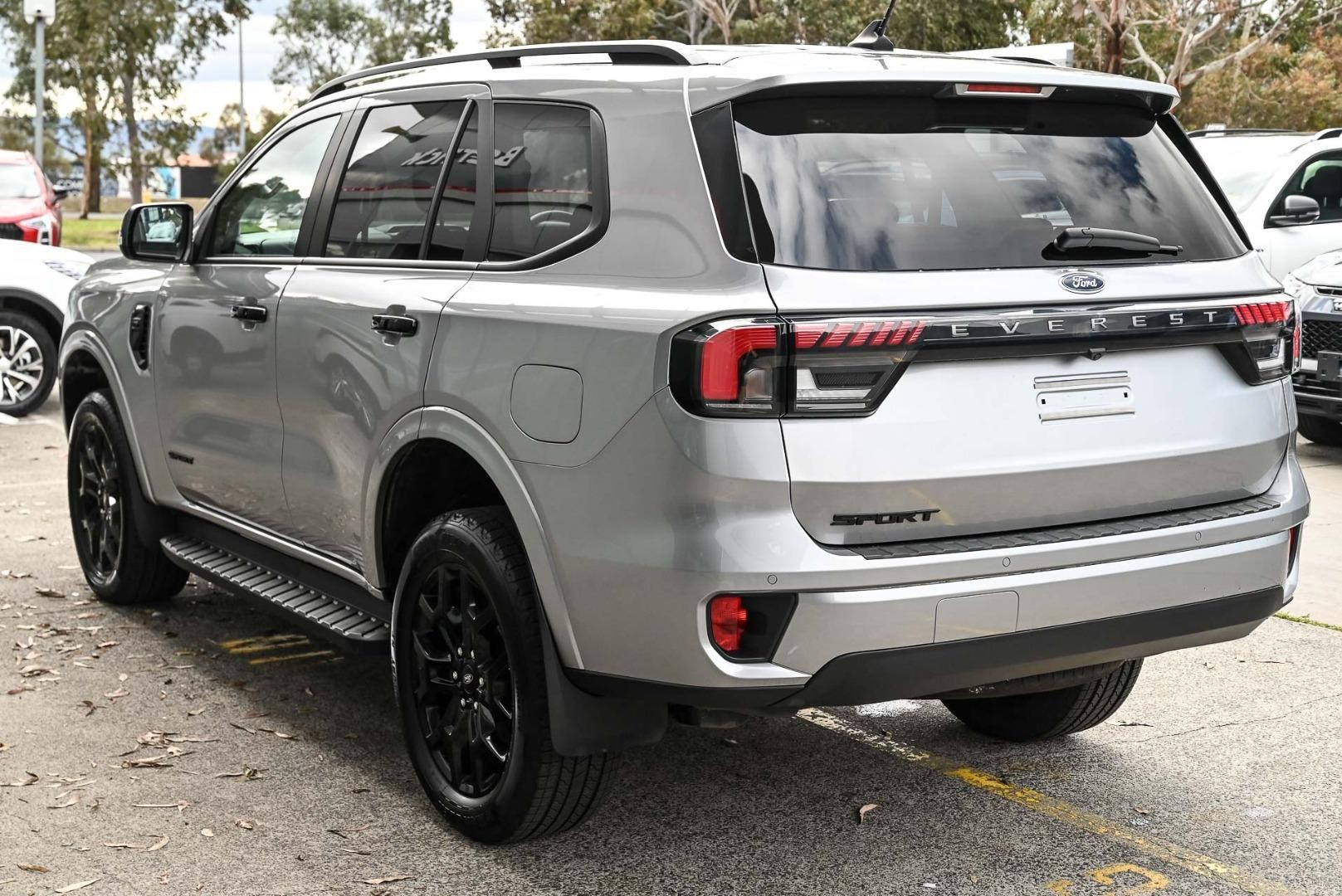 Ford Everest image 3