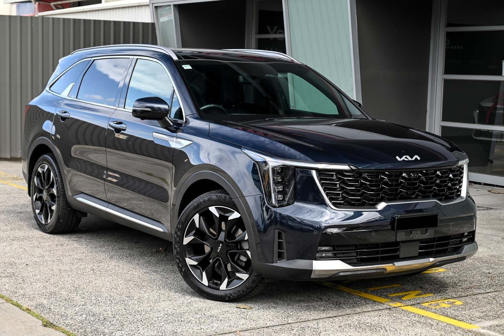 Kia Sorento image 1