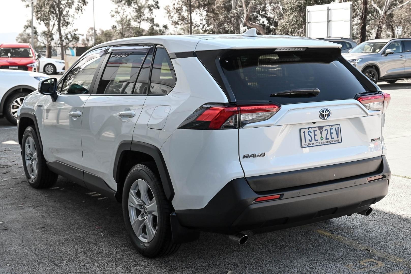 Toyota Rav4 image 3
