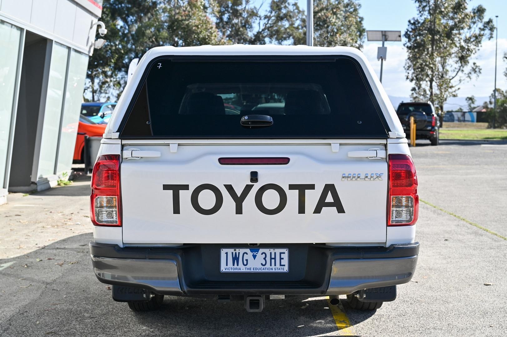 Toyota Hilux image 4