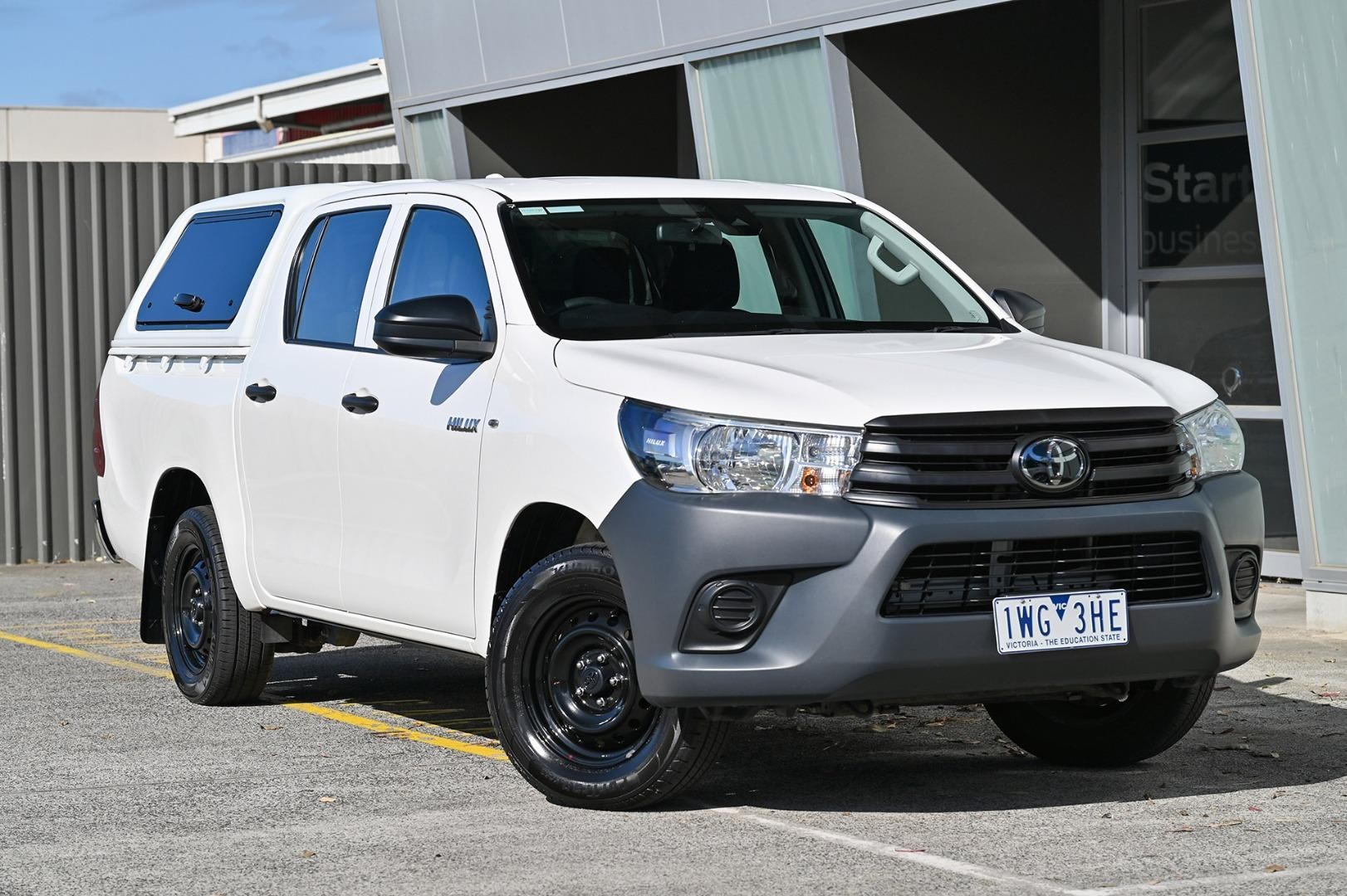 Toyota Hilux image 1