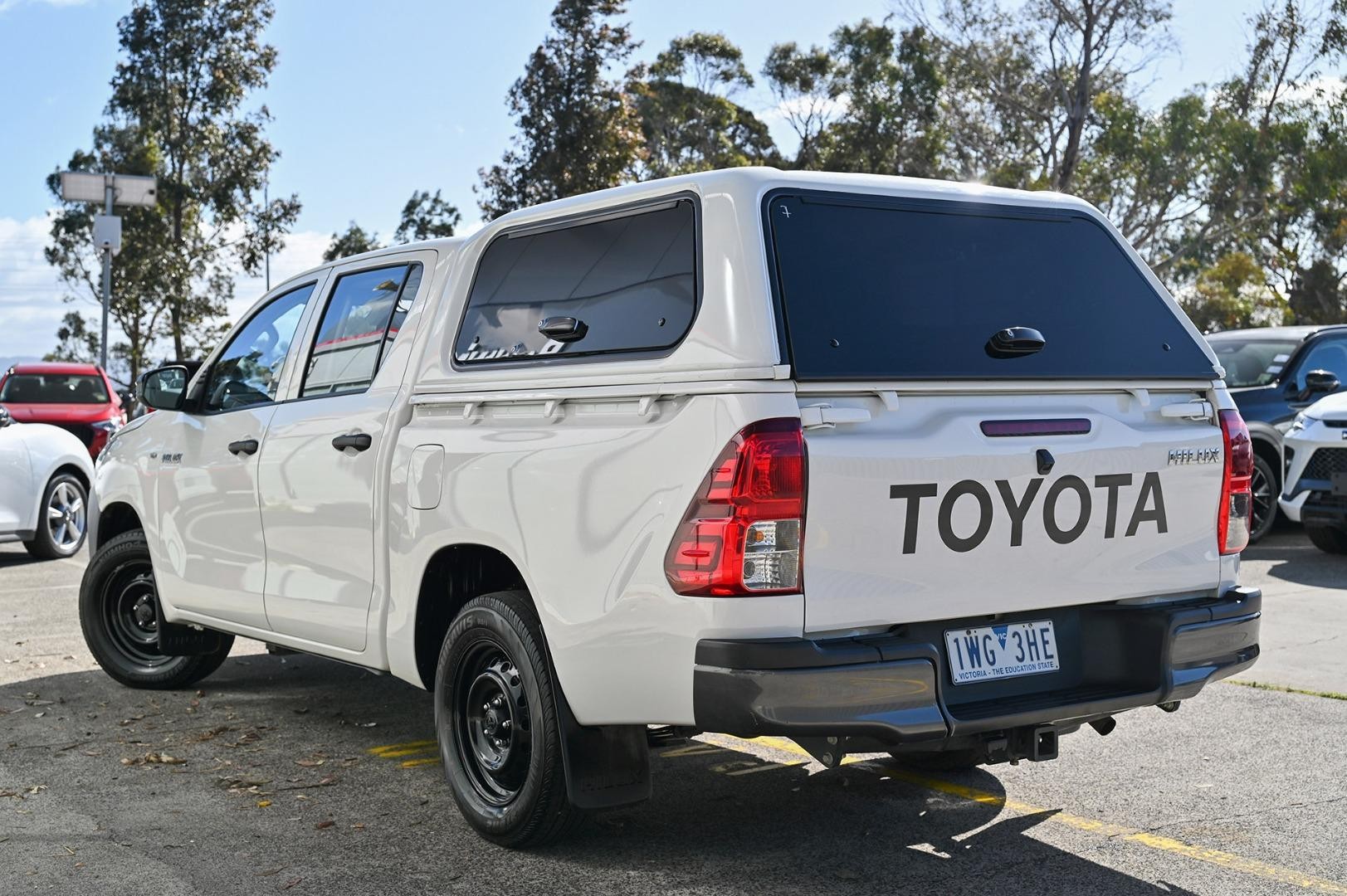 Toyota Hilux image 3