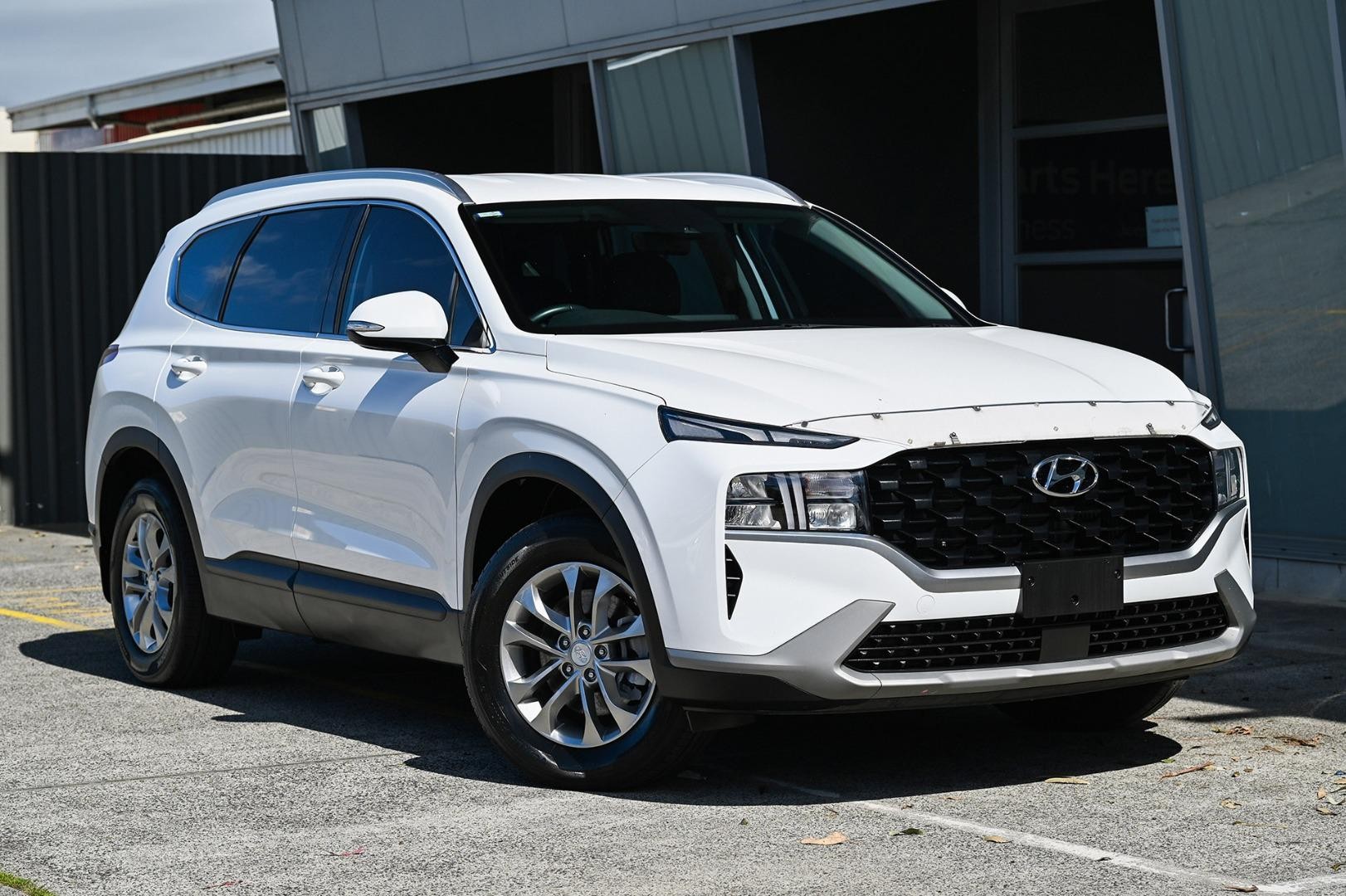 Hyundai Santa Fe image 1