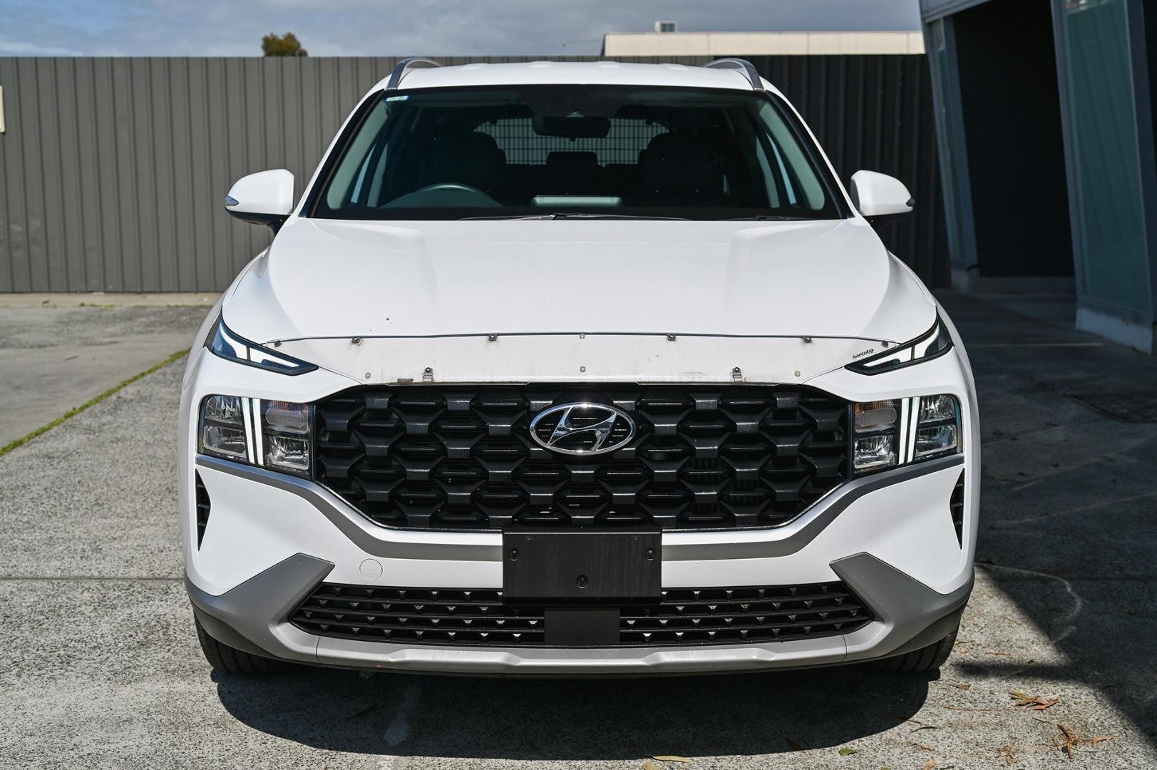 Hyundai Santa Fe image 2