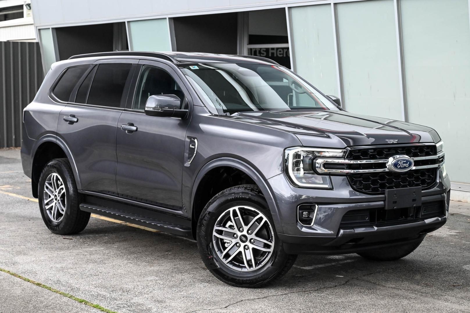 Ford Everest image 1