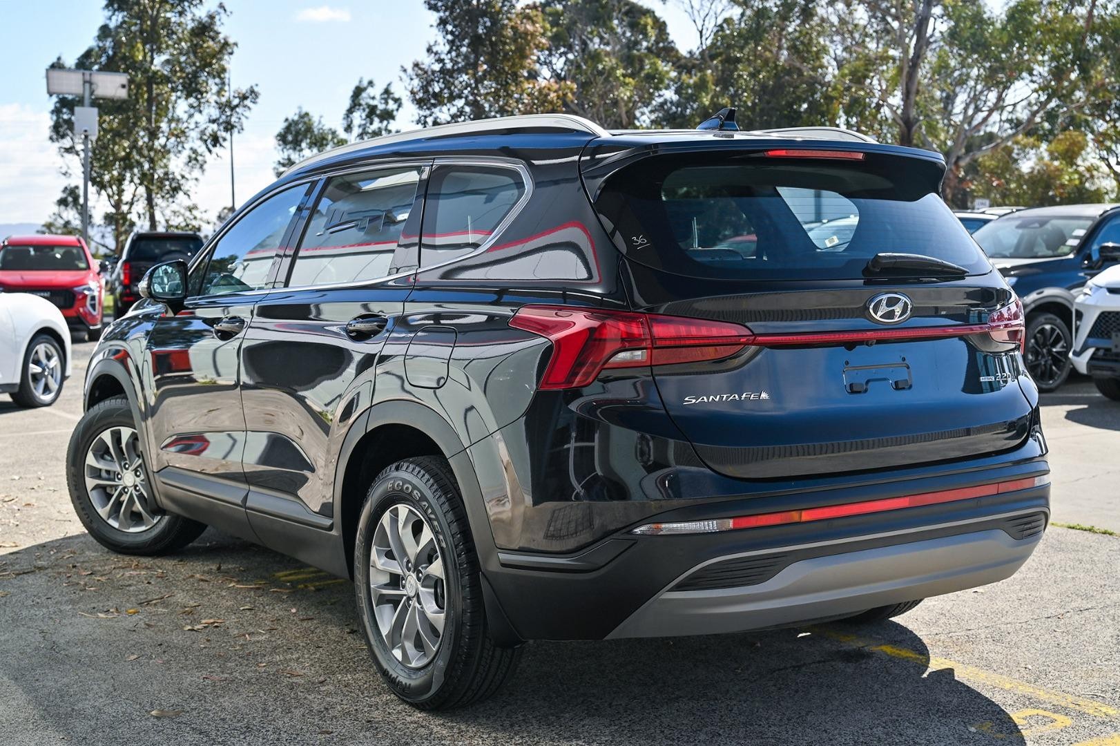 Hyundai Santa Fe image 3