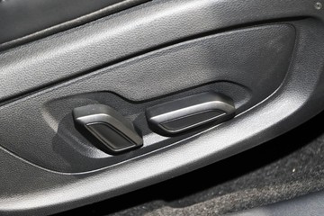 https://dvg-vehicle-assets.s3.amazonaws.com/139482/00ei6xn51vkl0pb08u25c4h.jpg