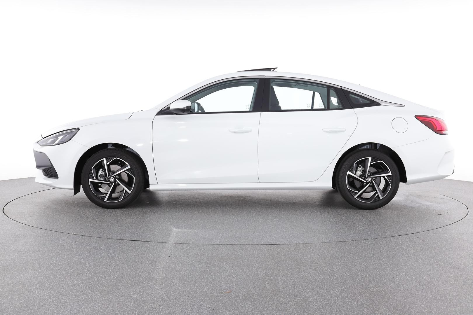 MG Mg5 image 3