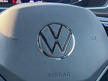 https://dvg-vehicle-assets.s3.amazonaws.com/147618/55h06lsehy0cmbazomhip64jl.jpg