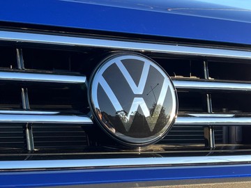https://dvg-vehicle-assets.s3.amazonaws.com/147618/5d9or0t2yxviw0z8yczpk4wzi.jpg