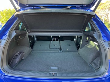 https://dvg-vehicle-assets.s3.amazonaws.com/147618/6n12xie7kjjjoz8mgscgj6ige.jpg