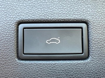 https://dvg-vehicle-assets.s3.amazonaws.com/147618/9459rbhoqkxa0ukk6re4yikd.jpg