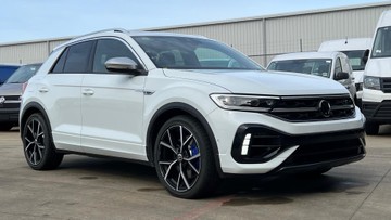 https://dvg-vehicle-assets.s3.amazonaws.com/161342/4tai3kfw9jh1d7eikj98en3z4.jpg