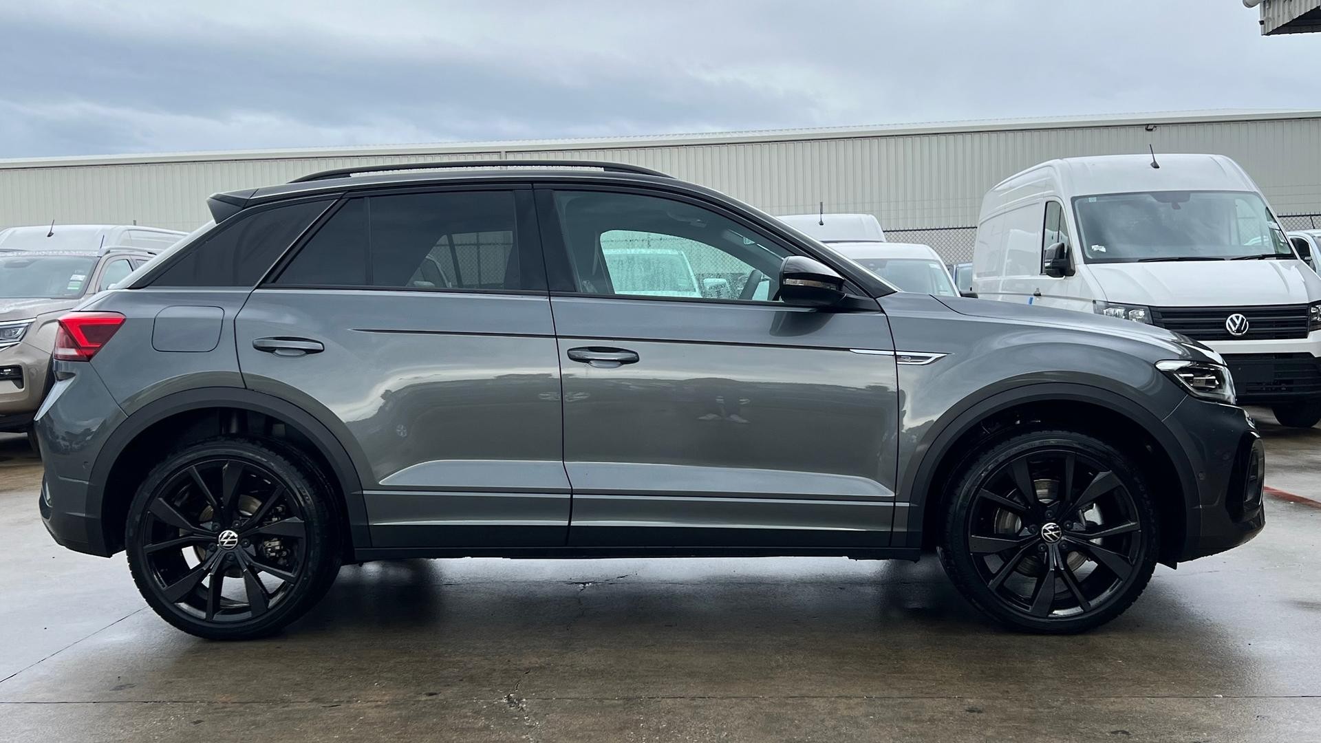 Volkswagen T-roc image 3