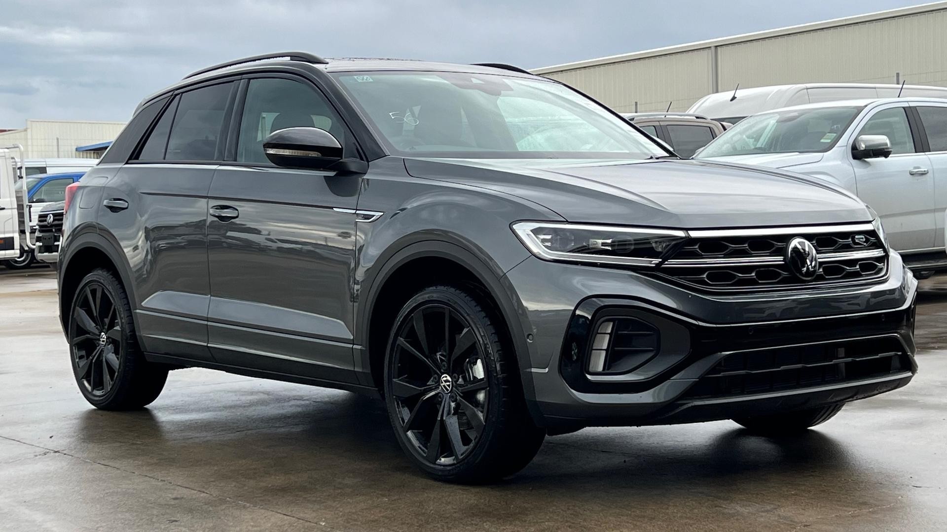 Volkswagen T-roc image 2