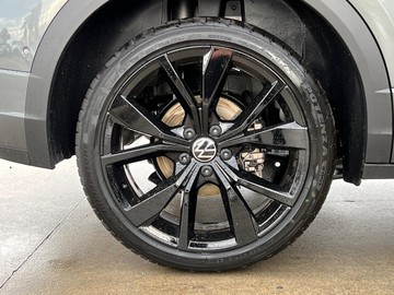 https://dvg-vehicle-assets.s3.amazonaws.com/170463/c0g3eqz055wyd2cpb38u1jrp3.jpg