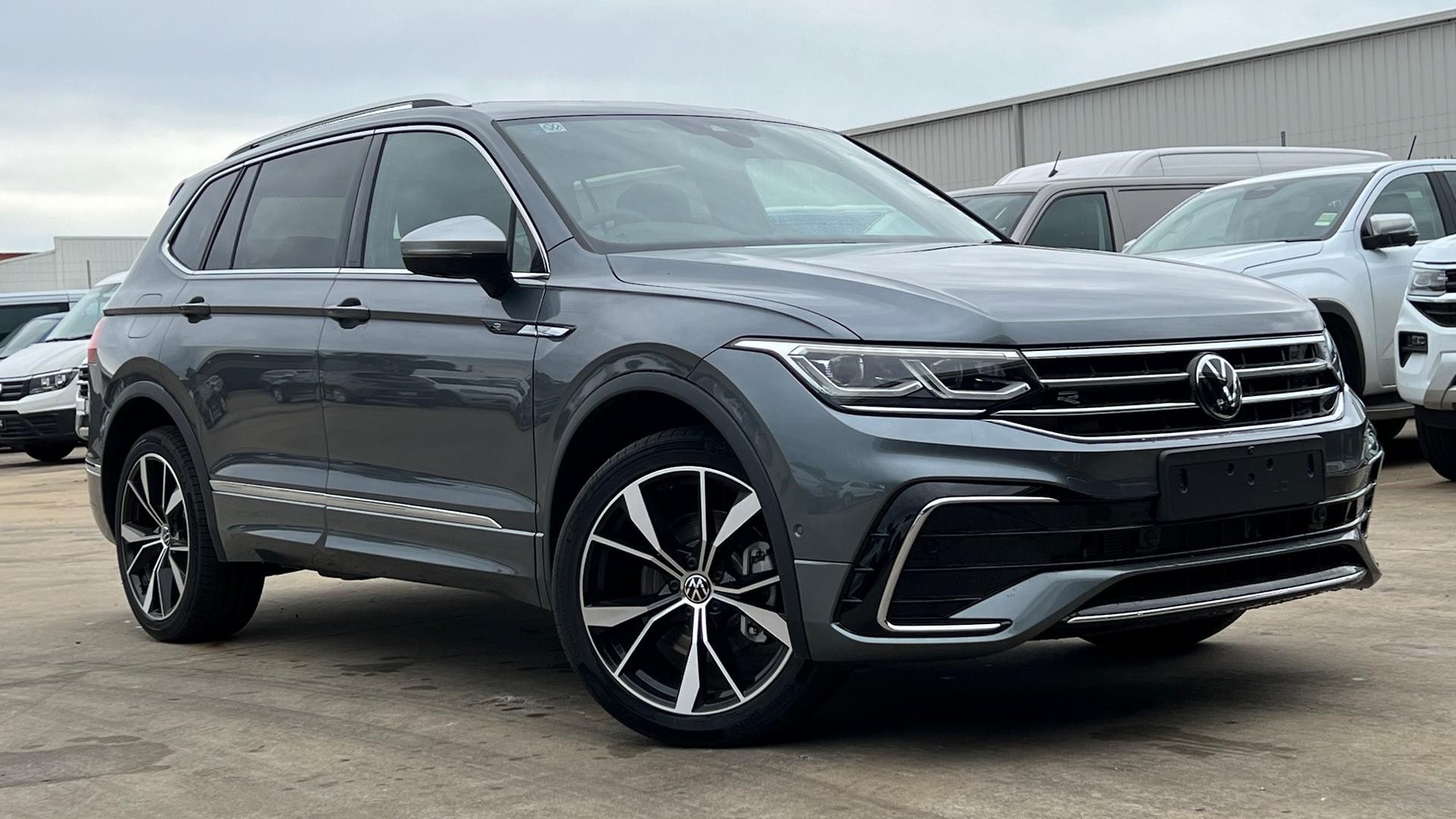 Volkswagen Tiguan image 1