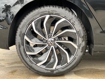 https://dvg-vehicle-assets.s3.amazonaws.com/180592/1bjaik3tprnic624w5e9dgh1g.jpg