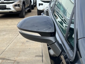 https://dvg-vehicle-assets.s3.amazonaws.com/180592/80o6stcm8qg9xhdy2du9n9h3o.jpg