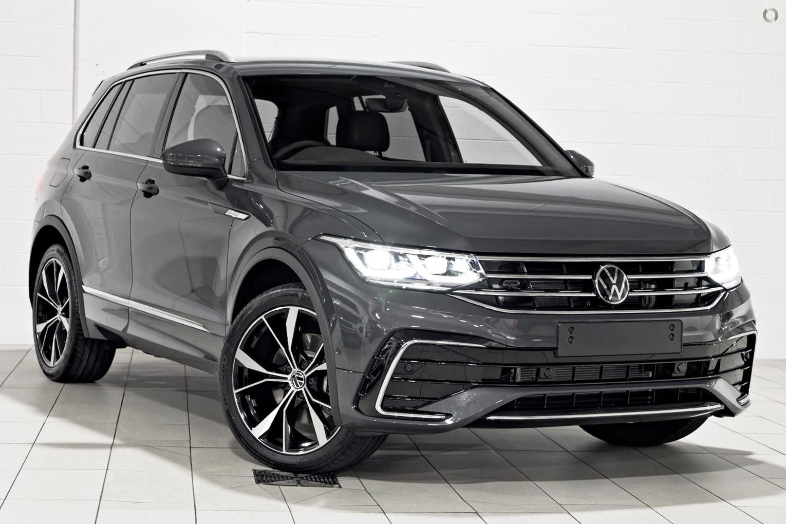 Volkswagen Tiguan image 1