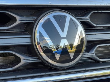 https://dvg-vehicle-assets.s3.amazonaws.com/183284/8fj8t72lezclvww1j023584se.jpg