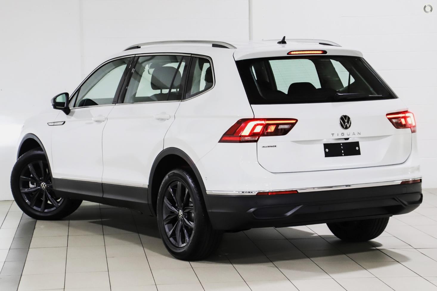 Volkswagen Tiguan image 4