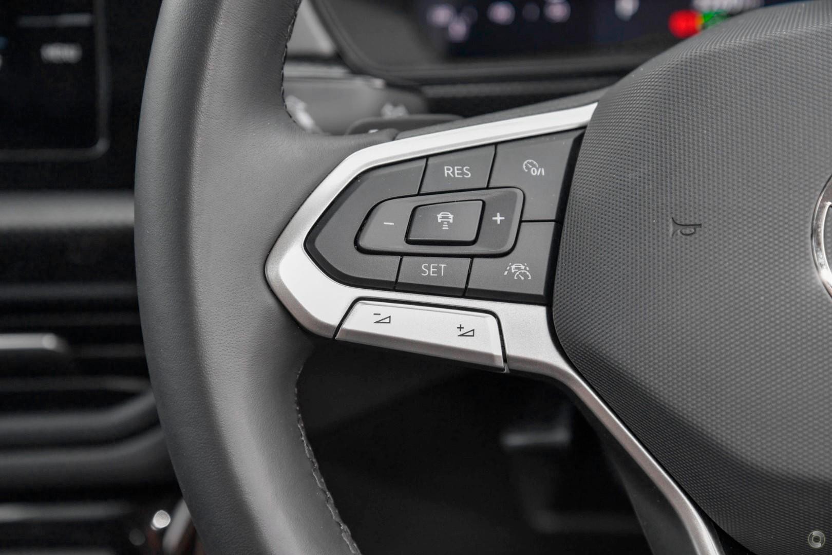 Volkswagen T-cross image 4