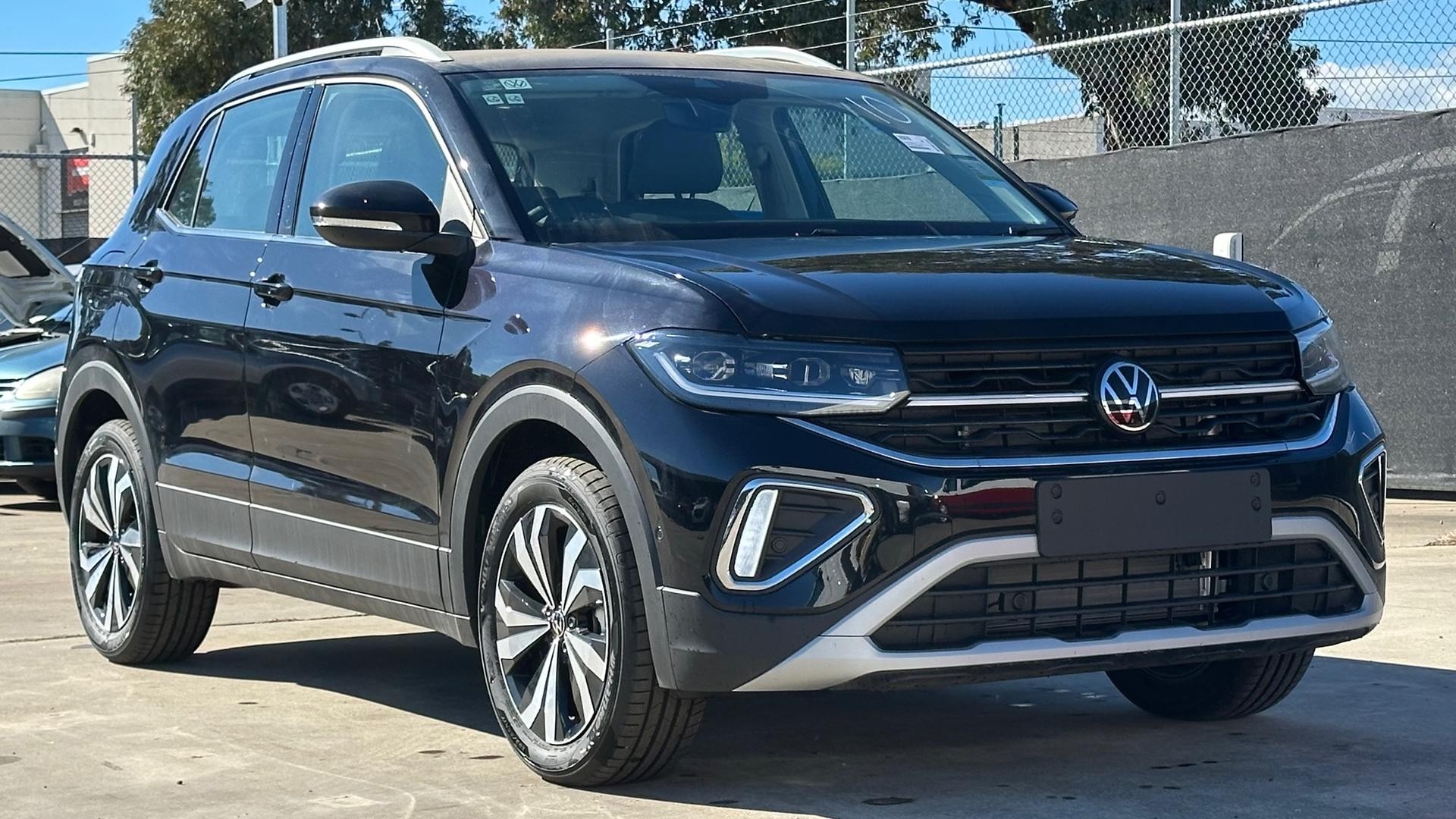 Volkswagen T-cross image 2