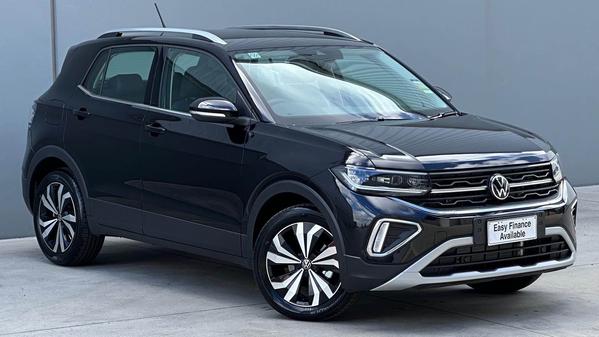 Volkswagen T-cross image 1