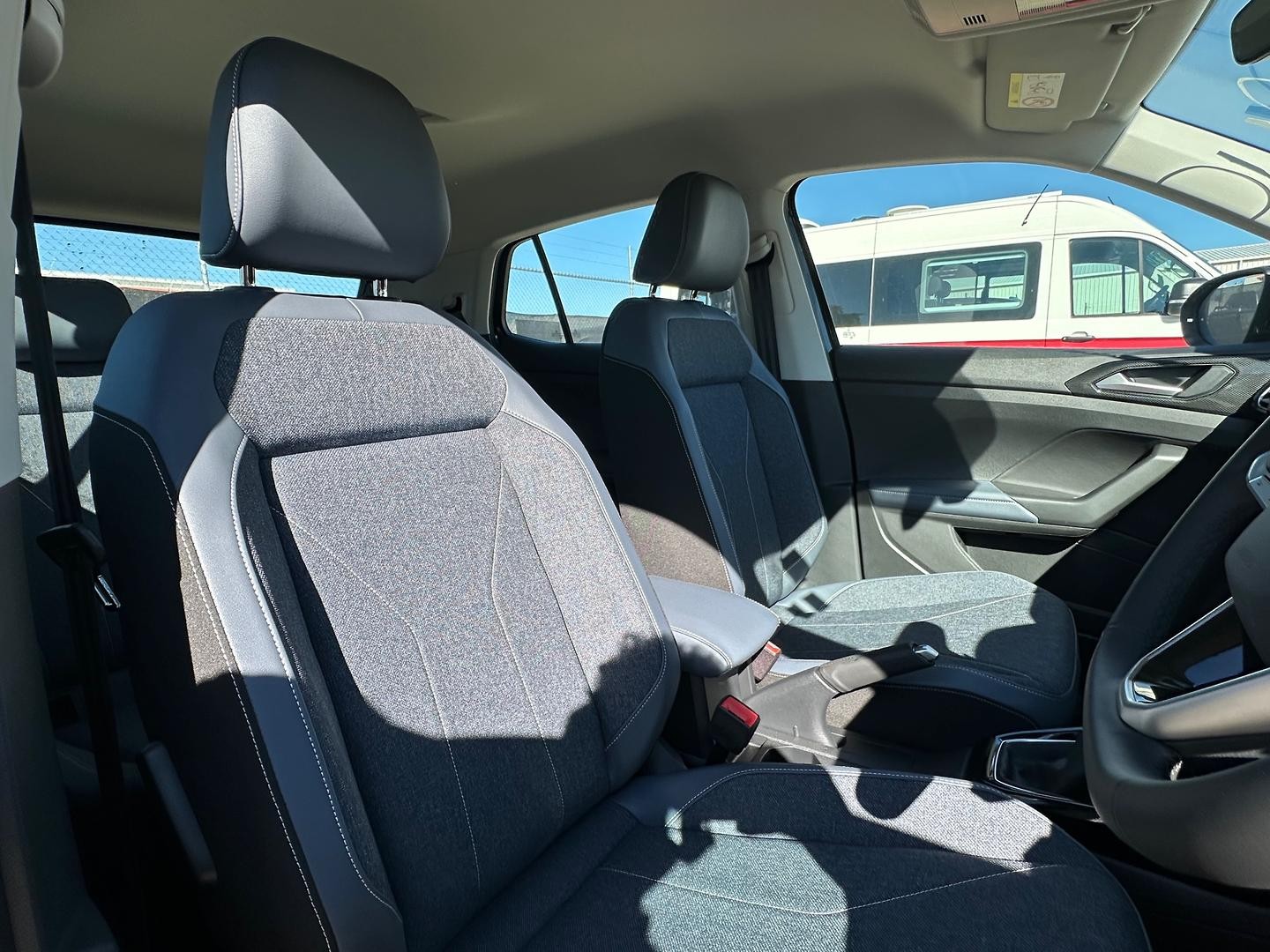 Volkswagen T-cross image 4