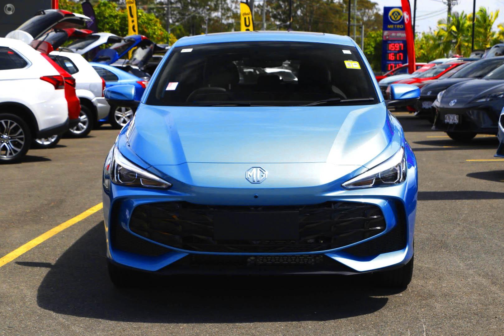 MG Mg3 image 2