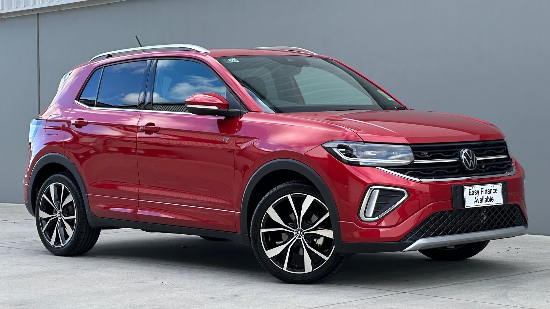 Volkswagen T-cross image 1