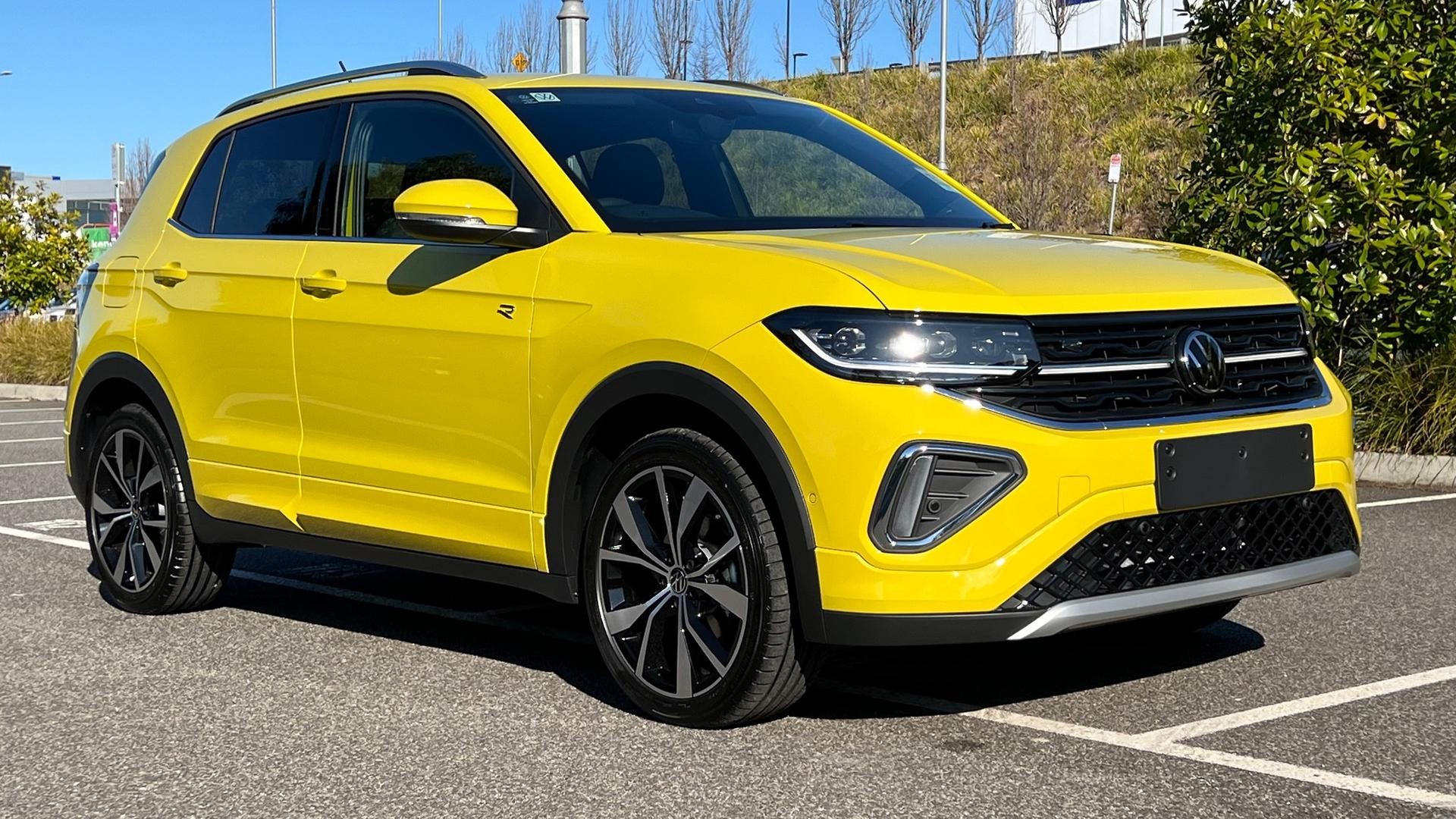 Volkswagen T-cross image 2