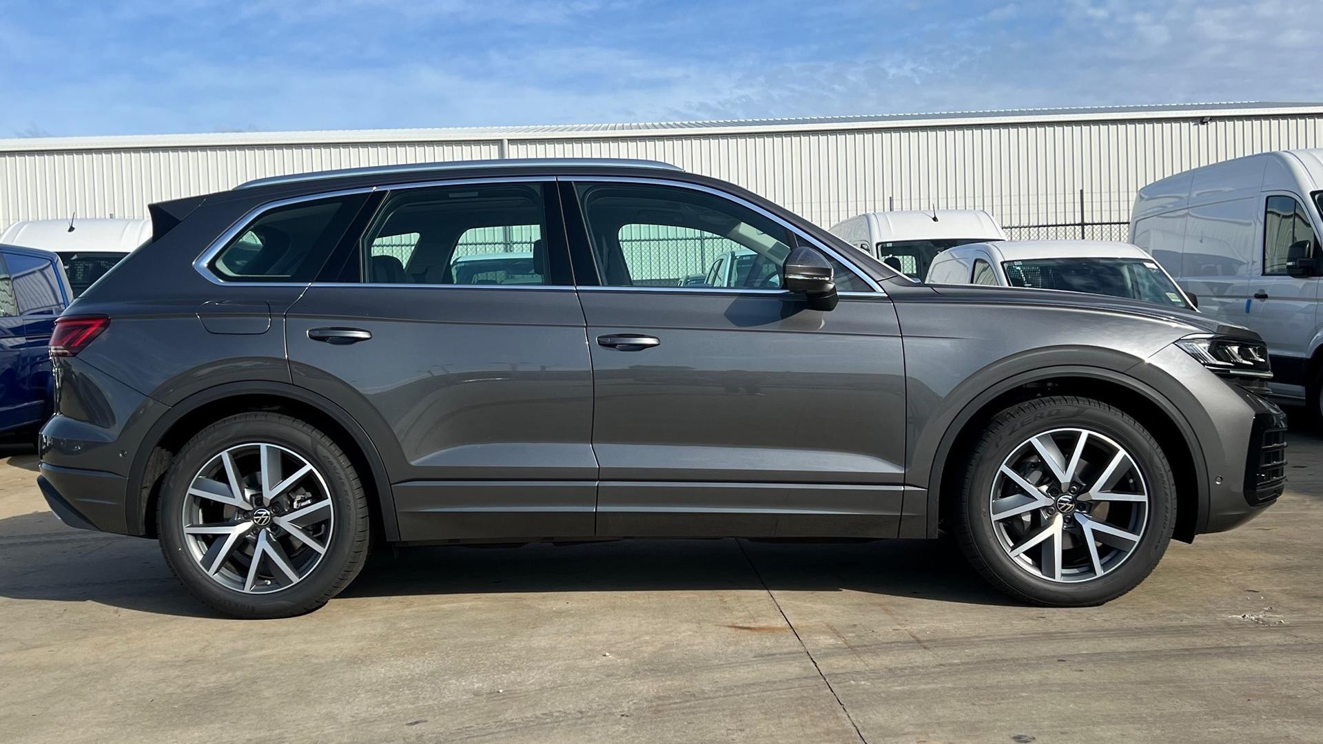 Volkswagen Touareg image 3