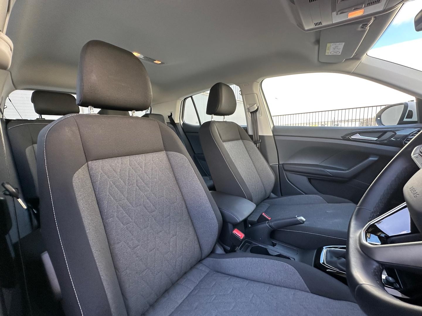 Volkswagen T-cross image 4