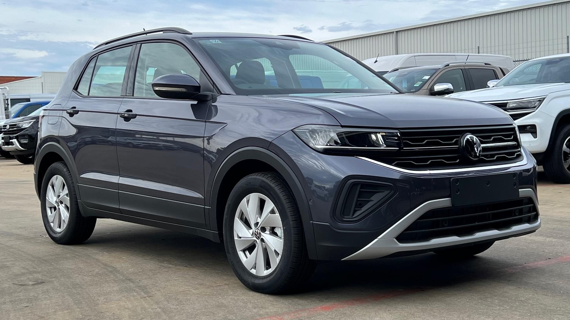 Volkswagen T-cross image 2