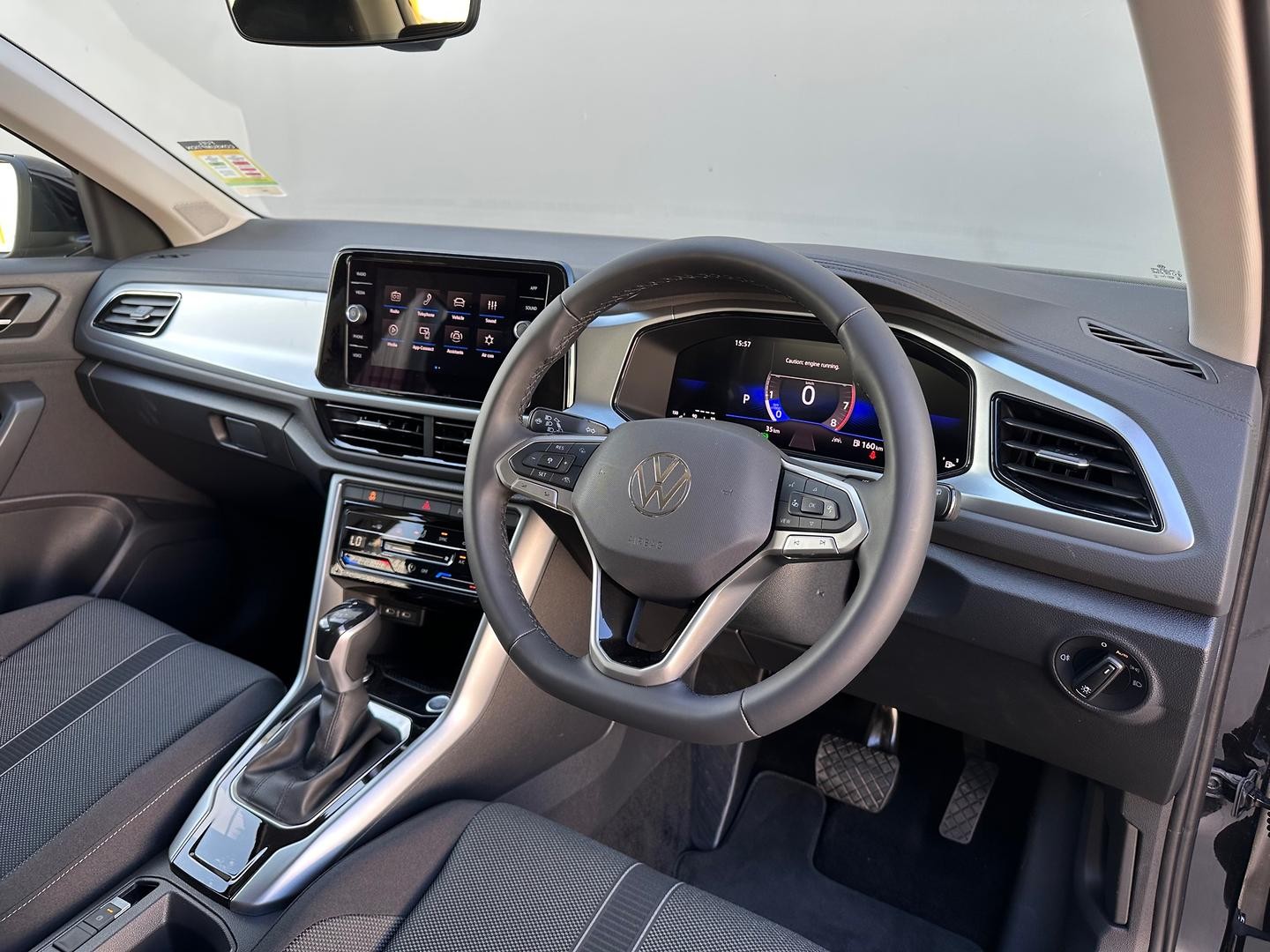 Volkswagen T-roc image 4