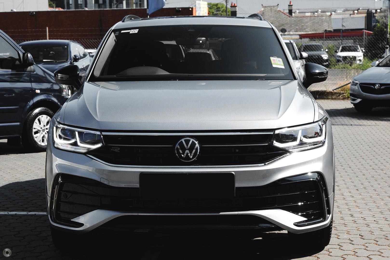 Volkswagen Tiguan image 2