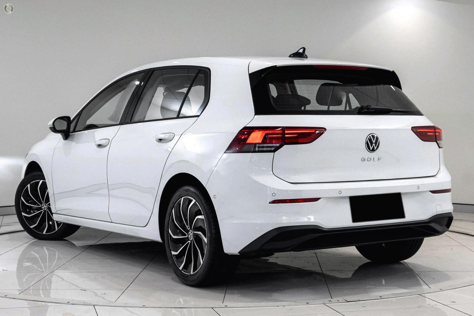 Volkswagen Golf image 4