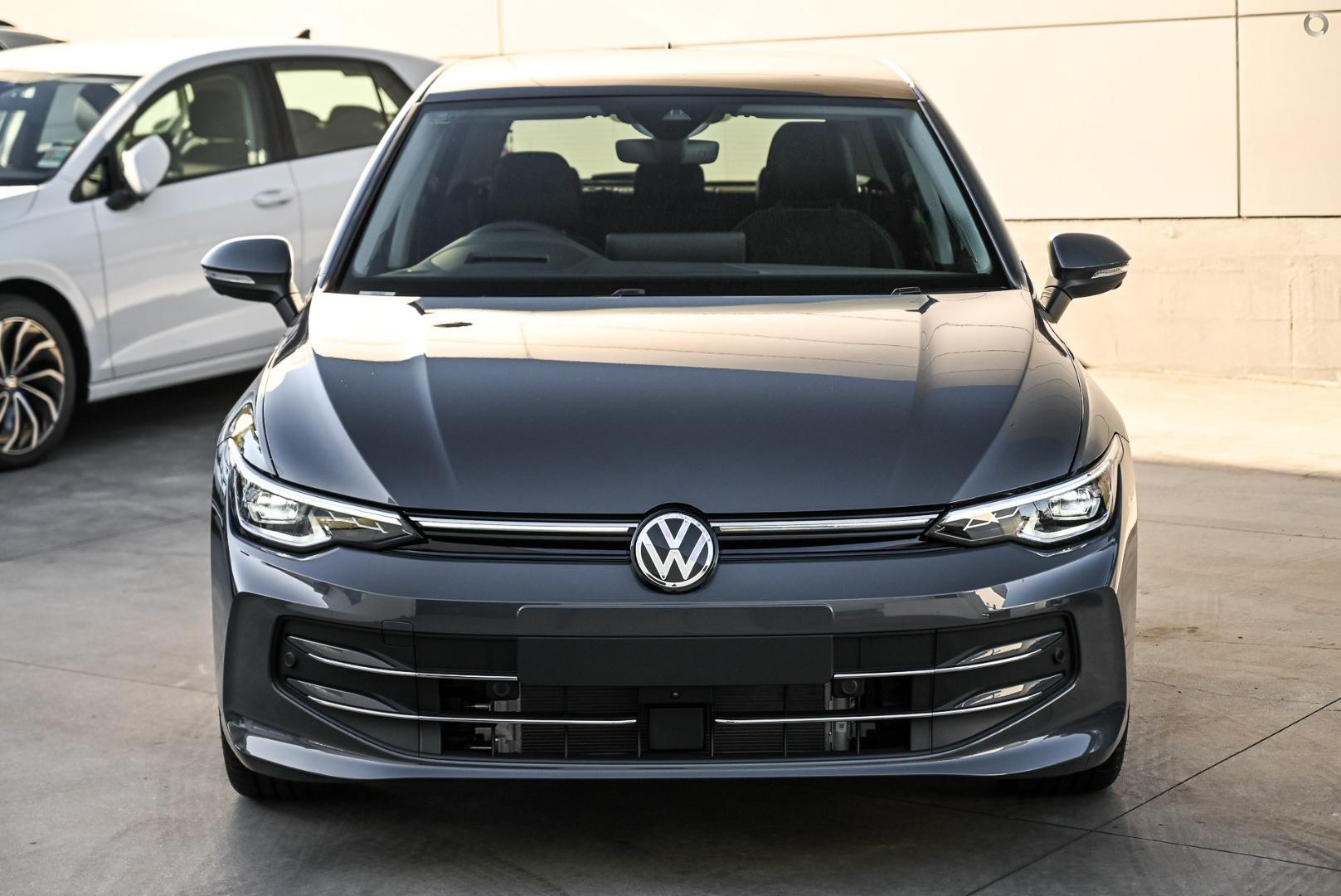 Volkswagen Golf image 2