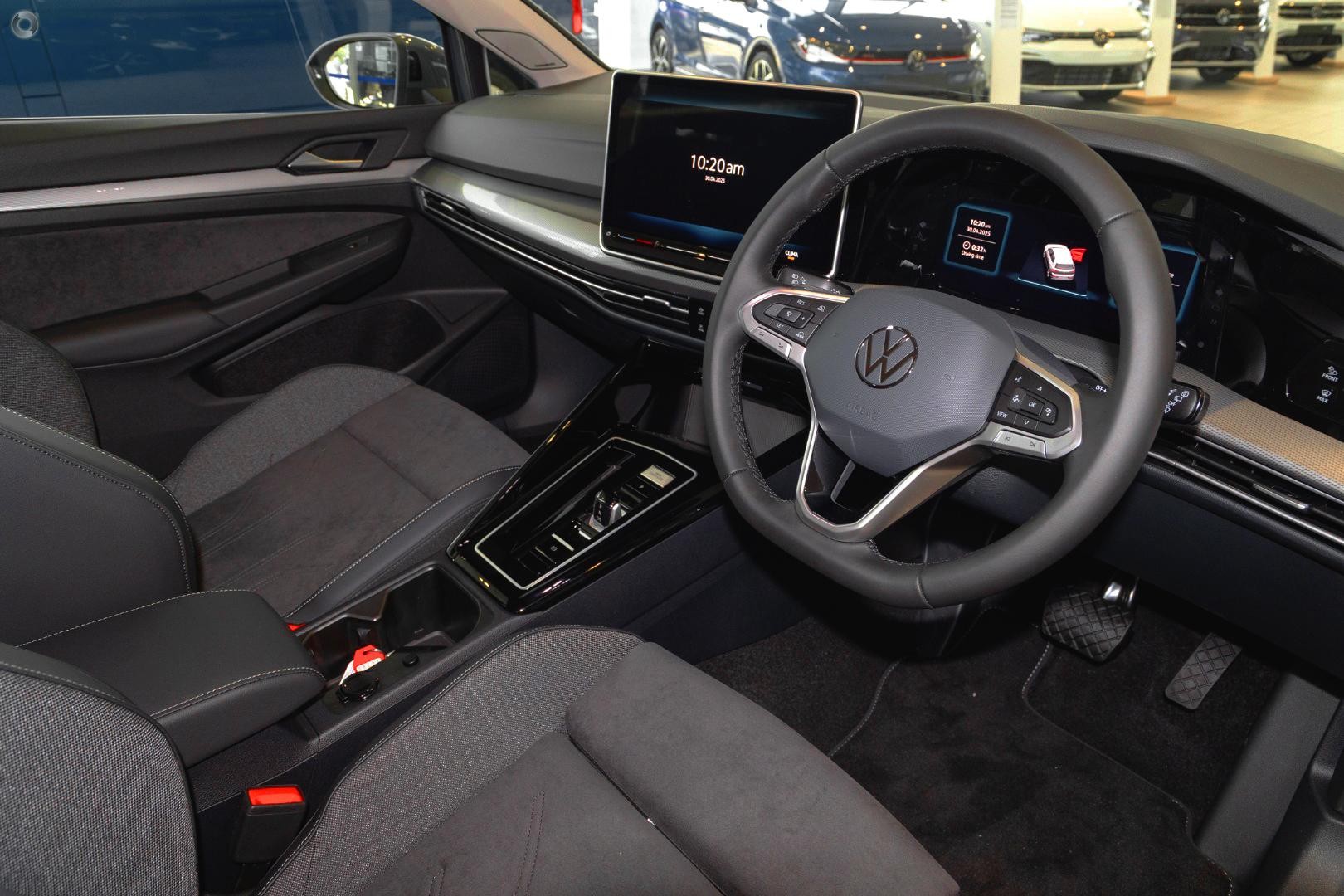 Volkswagen Golf image 4
