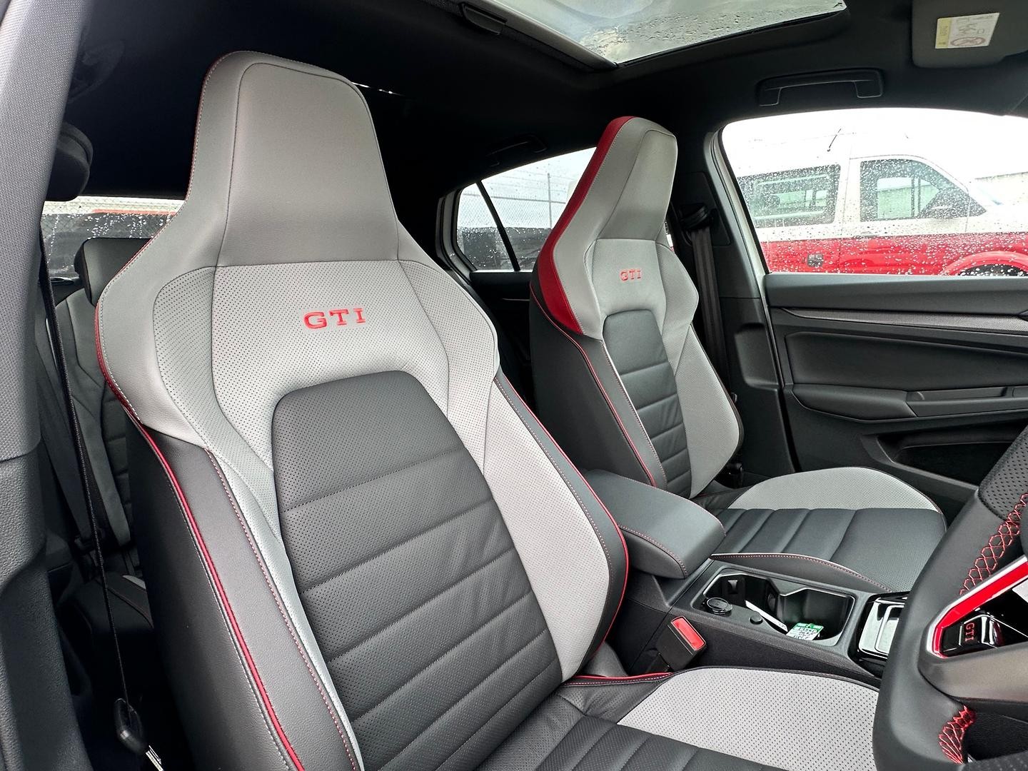 Volkswagen Golf image 4